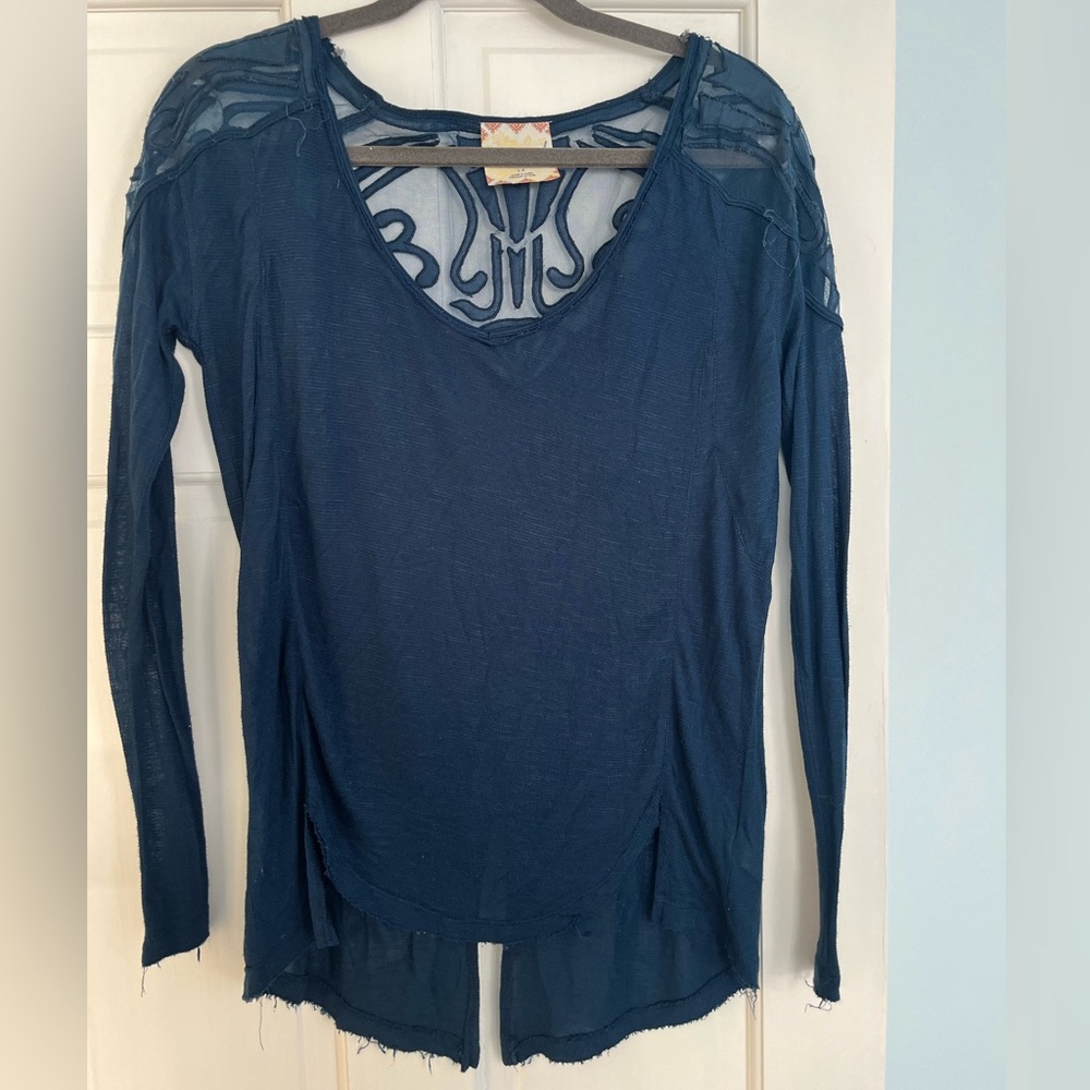 FREE PEOPLE lightly worn long sleeve top